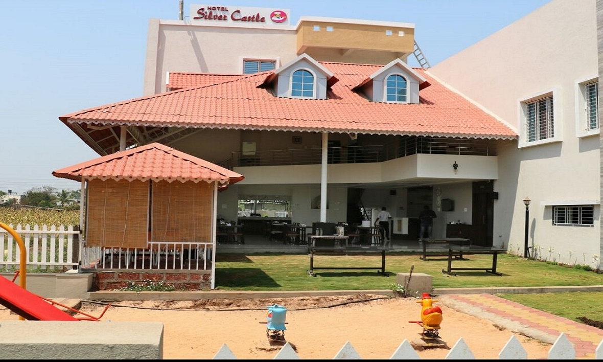 hotel-Silver-castle